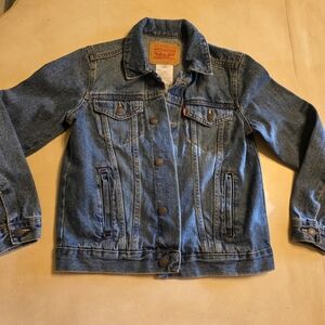 Levi's Classic Blue Denim Trucker Jacket | Youth M (Fits Women's Junior XS)🤩